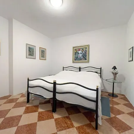 Delle Vigne Vila